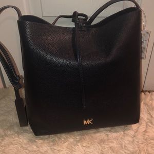 Michael kors messenger bag